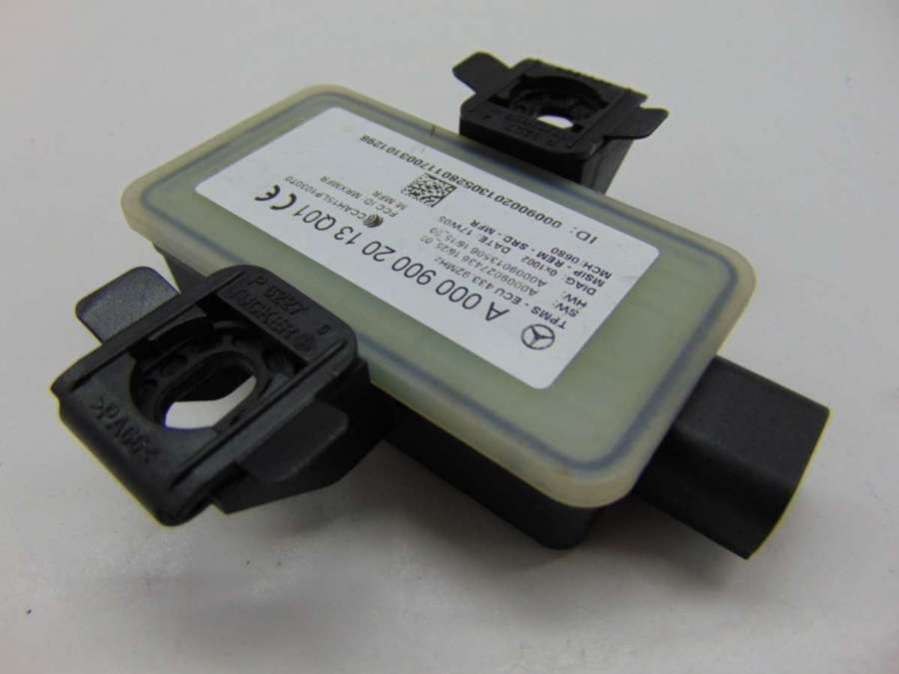 A0009002013 Блок управления (другие)  Mercedes E W213 2023г. | Фото № 7  A0009002013 Блок управления (другие)  Mercedes E W213 2023г. - Фото 7