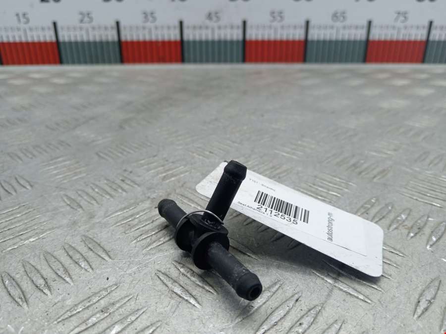 Фланец (штуцер системы охлаждения тройник) Seat Alhambra (1996-2010) Минивэн 2002г. | Фото № 3 Фланец (штуцер системы охлаждения тройник) Seat Alhambra (1996-2010) Минивэн 2002г. - Фото 3