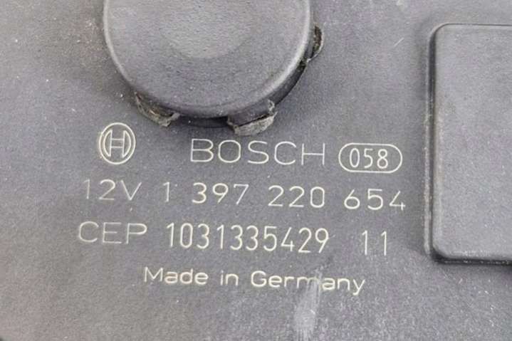 5P0955119D Механизм стеклоочистителя (трапеция дворников)  Seat Toledo 3 поколение (2004-2009) 2004г. | Фото № 3  5P0955119D Механизм стеклоочистителя (трапеция дворников)  Seat Toledo 3 поколение (2004-2009) 2004г. - Фото 3