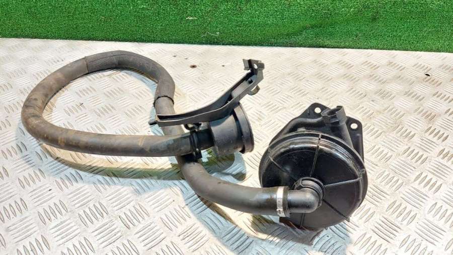 Насос продувки катализатора BMW 3 E46 2002г. | Фото № 3 Насос продувки катализатора BMW 3 E46 2002г. - Фото 3