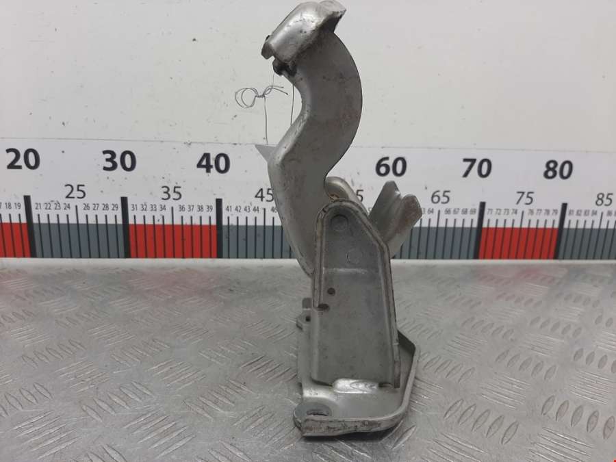 312304 Петля двери распашной Opel Vivaro A (2001-2014) Микроавтобус 2005г. | Фото № 3 312304 Петля двери распашной Opel Vivaro A (2001-2014) Микроавтобус 2005г. - Фото 3