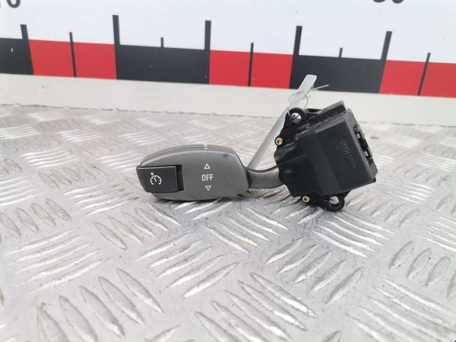 01306700 Переключатель круиз контроля BMW 7-Series (E65/E66) (2001-2008) Седан 2001г. | Фото № 1 01306700 Переключатель круиз контроля BMW 7-Series (E65/E66) (2001-2008) Седан 2001г. - Фото 1