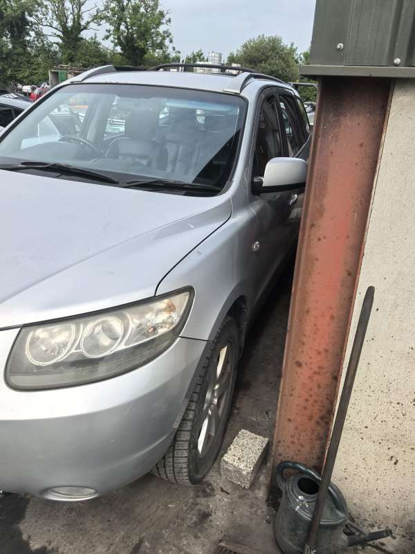 Вентилятор радиатора HYUNDAI SANTA FE 2 2006г. | Фото № 4 Вентилятор радиатора HYUNDAI SANTA FE 2 2006г. - Фото 4