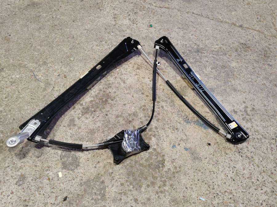 5NA837462A Стеклоподъемник электрический передний правый  Volkswagen SEAT Tarraco 1 поколение (2018 - 2024),Volkswagen  0000г. | Фото № 1  5NA837462A Стеклоподъемник электрический передний правый  Volkswagen SEAT Tarraco 1 поколение (2018 - 2024),Volkswagen  0000г. - Фото 1