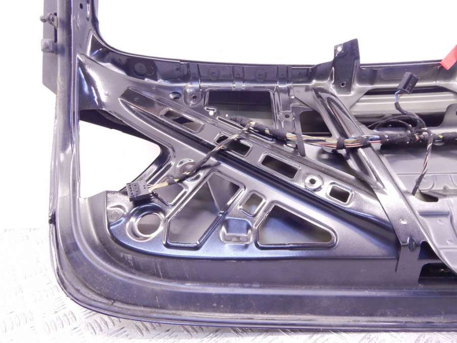 Крышка багажника (дверь 3-5) BMW 3-series (E90/91/92) 2006г. | Фото № 13 Крышка багажника (дверь 3-5) BMW 3-series (E90/91/92) 2006г. - Фото 13