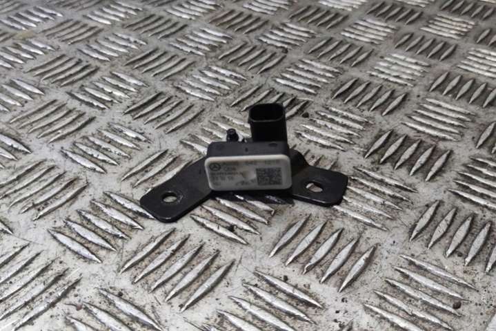 W212 A0055421218 Датчик удара  Mercedes E W212/S212/C207/A207 (2009-2013) 2009г. | Фото № 3  W212 A0055421218 Датчик удара  Mercedes E W212/S212/C207/A207 (2009-2013) 2009г. - Фото 3