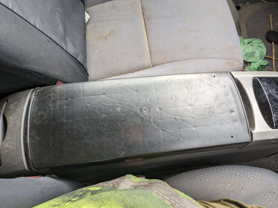 Кнопка стеклоподъемника Toyota Prius 2 (XW20) (2003-2009) Хетчбэк 5дв. 2006г. | Фото № 13 Кнопка стеклоподъемника Toyota Prius 2 (XW20) (2003-2009) Хетчбэк 5дв. 2006г. - Фото 13