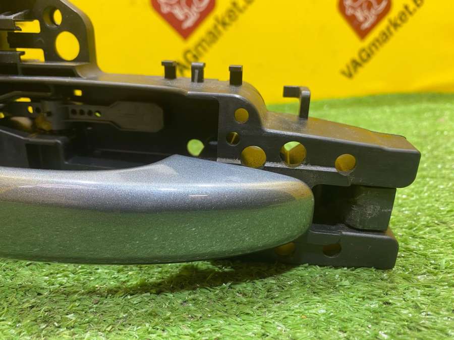 8U0837885 Ручка наружная двери передней левой Audi Audi Q3 8U 2012 0000г. | Фото № 9 8U0837885 Ручка наружная двери передней левой Audi Audi Q3 8U 2012 0000г. - Фото 9