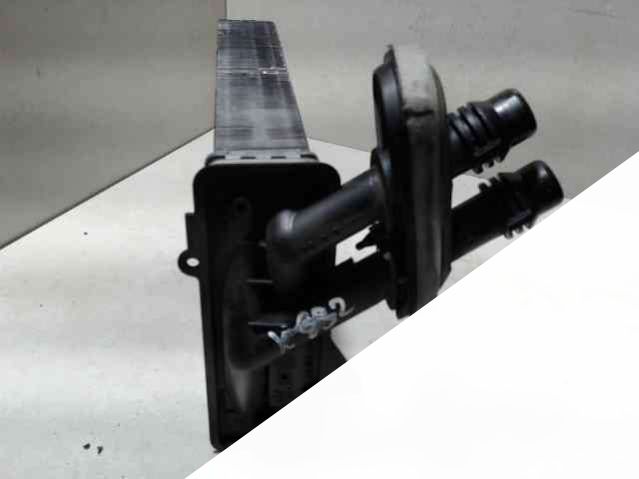 Радиатор отопителя Volkswagen Bora (1998 - 2005) Универсал 2002г. | Фото № 2 Радиатор отопителя Volkswagen Bora (1998 - 2005) Универсал 2002г. - Фото 2