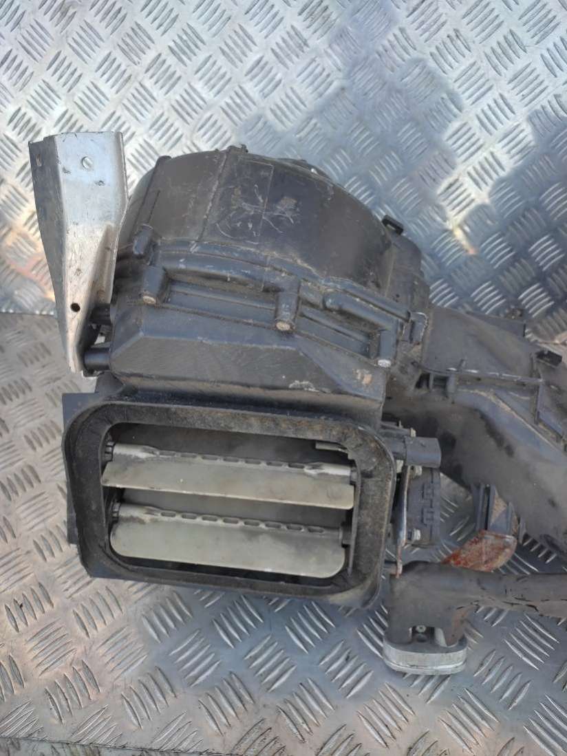 Корпус печки Audi A6 C5 (S6,RS6) 2002г. | Фото № 10 Корпус печки Audi A6 C5 (S6,RS6) 2002г. - Фото 10