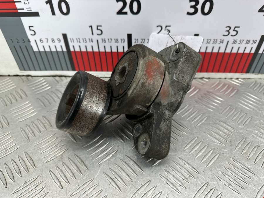 Натяжитель ремня генератора (приводного поликлинового ремня Honda CR-V 2 (2001-2006) Хетчбэк 5дв. 2004г. | Фото № 1 Натяжитель ремня генератора (приводного поликлинового ремня Honda CR-V 2 (2001-2006) Хетчбэк 5дв. 2004г. - Фото 1