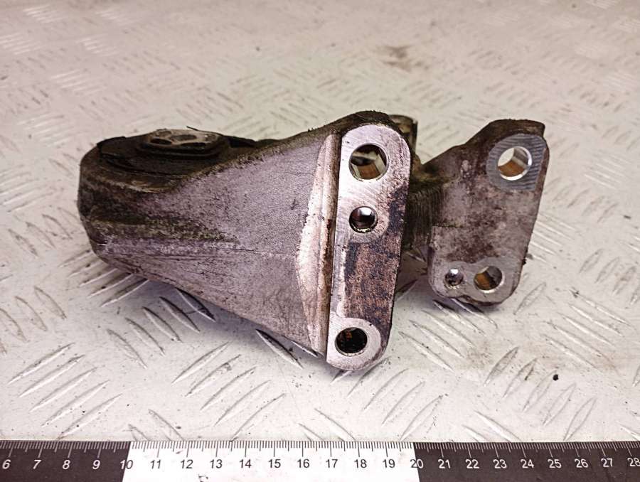 81090780 Кронштейн полуоси Citroen Berlingo 2 (B9) фургон 2009г. | Фото № 4 81090780 Кронштейн полуоси Citroen Berlingo 2 (B9) фургон 2009г. - Фото 4