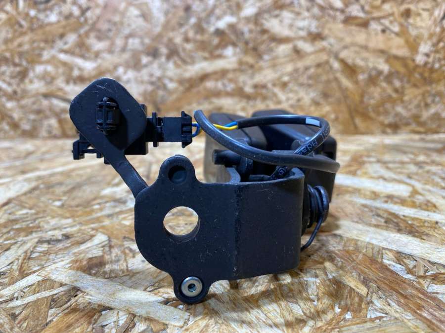 8V0857739 Замок ремня безопасности задний  Audi Audi A3 8V (2012 - 2016),Skoda Octavia 3 поколение 0000г. | Фото № 5  8V0857739 Замок ремня безопасности задний  Audi Audi A3 8V (2012 - 2016),Skoda Octavia 3 поколение 0000г. - Фото 5