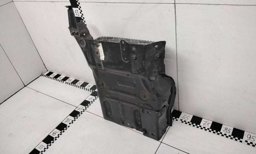 2554005 Подножка кабины левая Scania 6 R-Series Scania P 2018г. | Фото № 7 2554005 Подножка кабины левая Scania 6 R-Series Scania P 2018г. - Фото 7