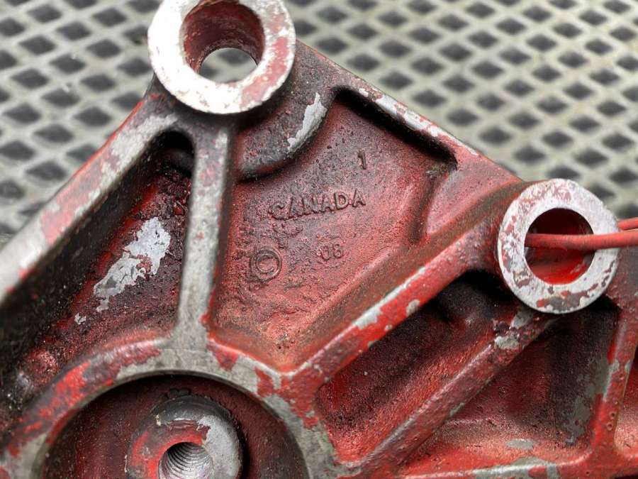 C2D21154DX238A610AA Кронштейн натяжного ролика  Jaguar XF X250 2011г. | Фото № 11  C2D21154DX238A610AA Кронштейн натяжного ролика  Jaguar XF X250 2011г. - Фото 11