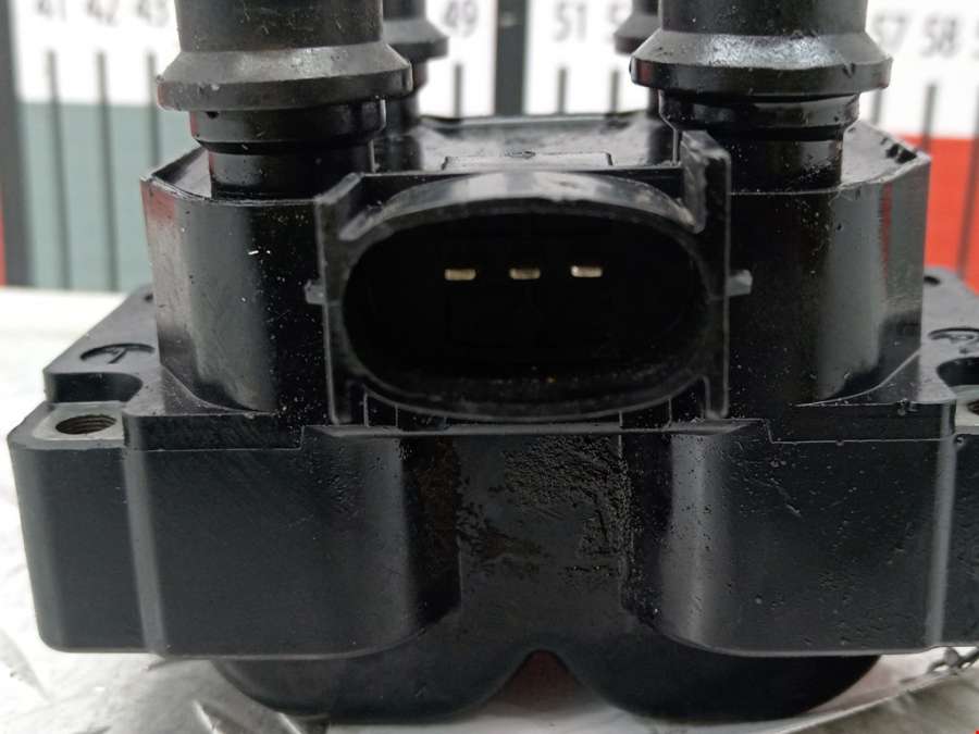 Катушка зажигания Ford Mondeo 2 (1996-2002) Седан 1999г. | Фото № 3 Катушка зажигания Ford Mondeo 2 (1996-2002) Седан 1999г. - Фото 3