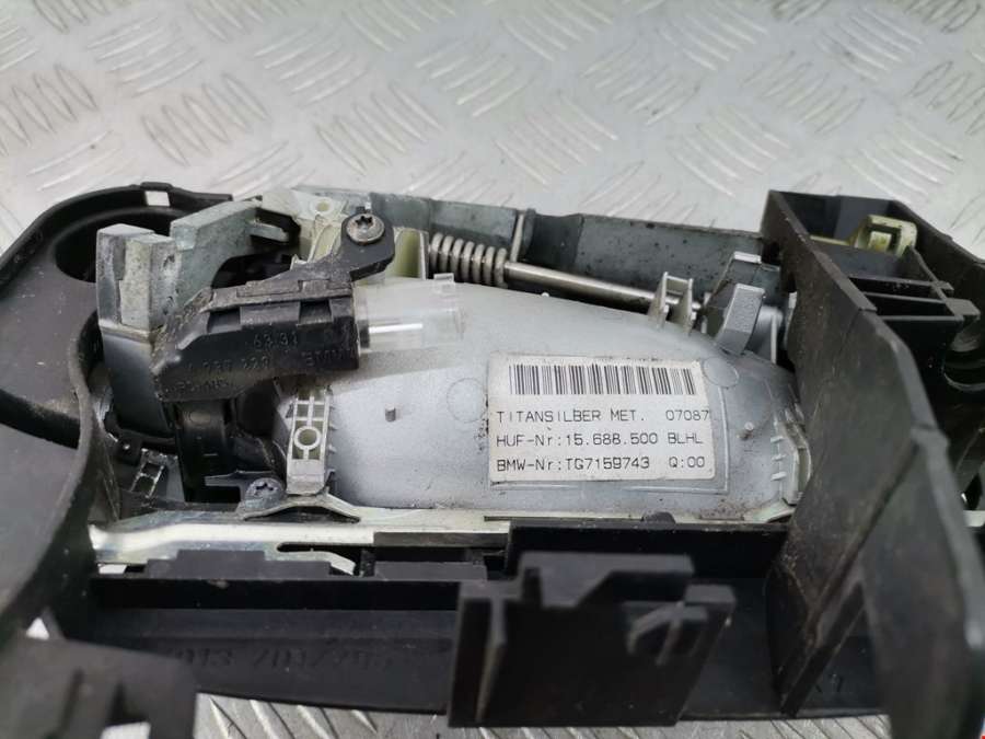 7159743 Ручка двери наружная передняя левая BMW 7-Series (E65/E66) (2001-2008) Седан 2007г. | Фото № 5 7159743 Ручка двери наружная передняя левая BMW 7-Series (E65/E66) (2001-2008) Седан 2007г. - Фото 5