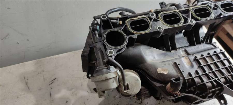 4M5G9424FT Коллектор впускной Volvo S40 2005г. | Фото № 4 4M5G9424FT Коллектор впускной Volvo S40 2005г. - Фото 4