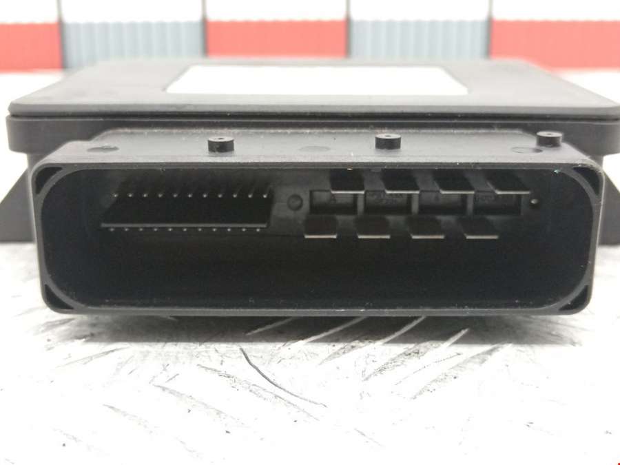 32620198A Блок управления стояночного тормоза (электроручник) Audi A4 B8 (2007-2015) Седан 2009г. | Фото № 3 32620198A Блок управления стояночного тормоза (электроручник) Audi A4 B8 (2007-2015) Седан 2009г. - Фото 3