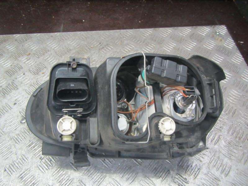 Фара левая Volkswagen Golf 2001г. | Фото № 4 Фара левая Volkswagen Golf 2001г. - Фото 4