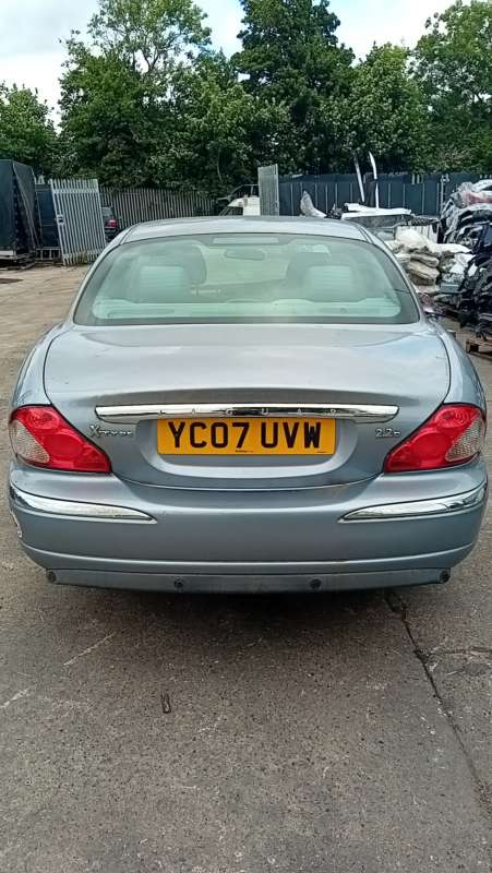 Скоба суппорта перед. JAGUAR X-TYPE 2005г. | Фото № 4 Скоба суппорта перед. JAGUAR X-TYPE 2005г. - Фото 4