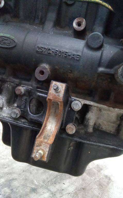 Кронштейн полуоси Ford Mondeo 2002г. | Фото № 2 Кронштейн полуоси Ford Mondeo 2002г. - Фото 2