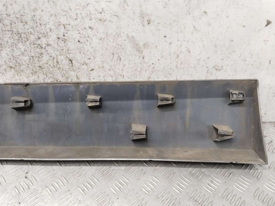 801860016R Молдинг двери передней правой Renault Scenic 2010г. | Фото № 4 801860016R Молдинг двери передней правой Renault Scenic 2010г. - Фото 4