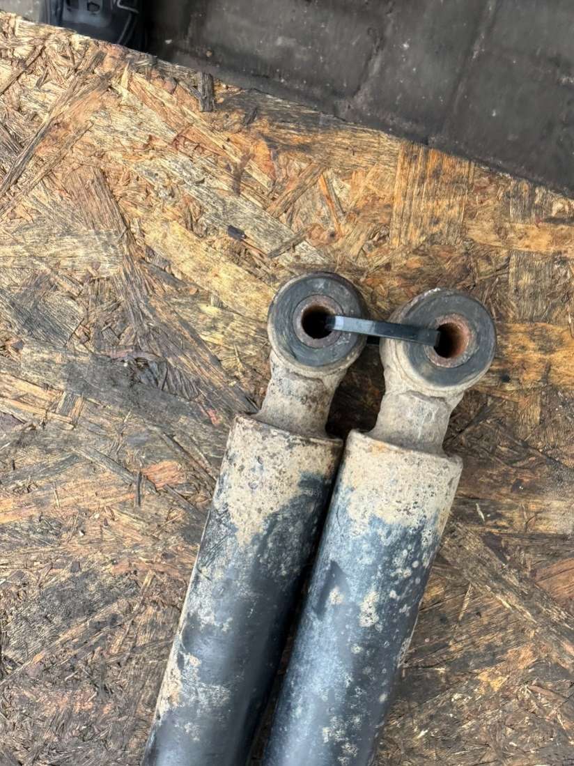 Амортизатор передний Mercedes E W210 2001г. | Фото № 5 Амортизатор передний Mercedes E W210 2001г. - Фото 5