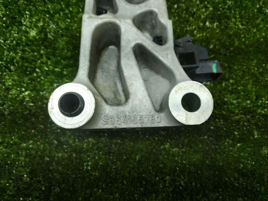 9654165780 Кронштейн двигателя Peugeot 207 2012г. | Фото № 7 9654165780 Кронштейн двигателя Peugeot 207 2012г. - Фото 7