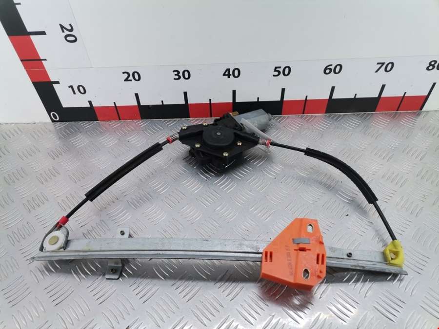 Стеклоподъемник электрический двери передней правой Ford Fiesta 4 (1995-2002) Хетчбэк 5дв. 2001г. | Фото № 1 Стеклоподъемник электрический двери передней правой Ford Fiesta 4 (1995-2002) Хетчбэк 5дв. 2001г. - Фото 1