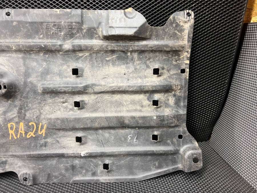 74606TBA-R Защита днища правая  Honda Civic 0000г. | Фото № 4  74606TBA-R Защита днища правая  Honda Civic 0000г. - Фото 4