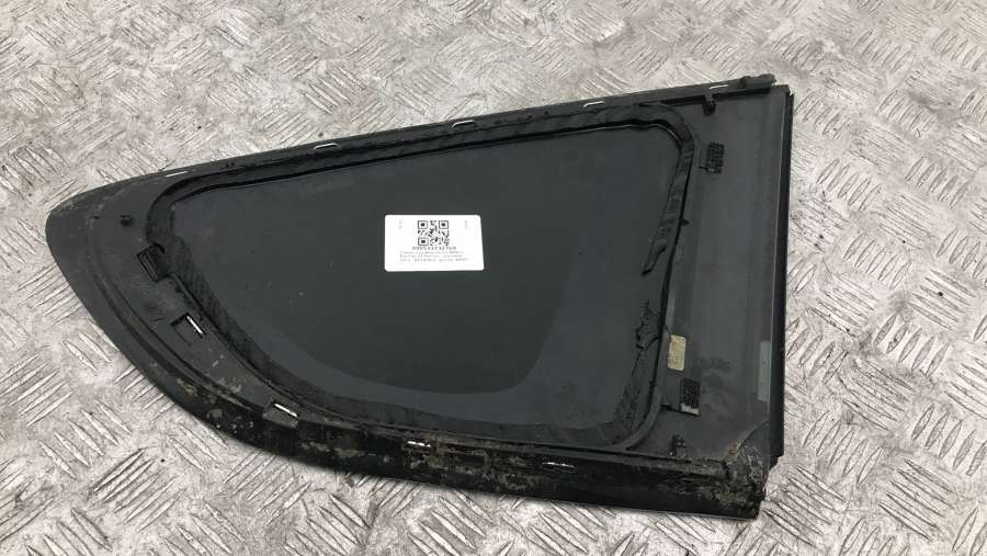 51377197897 Стекло кузовное левое  BMW 5 GT хетчбэк 5 дв. 2011г. | Фото № 3  51377197897 Стекло кузовное левое  BMW 5 GT хетчбэк 5 дв. 2011г. - Фото 3