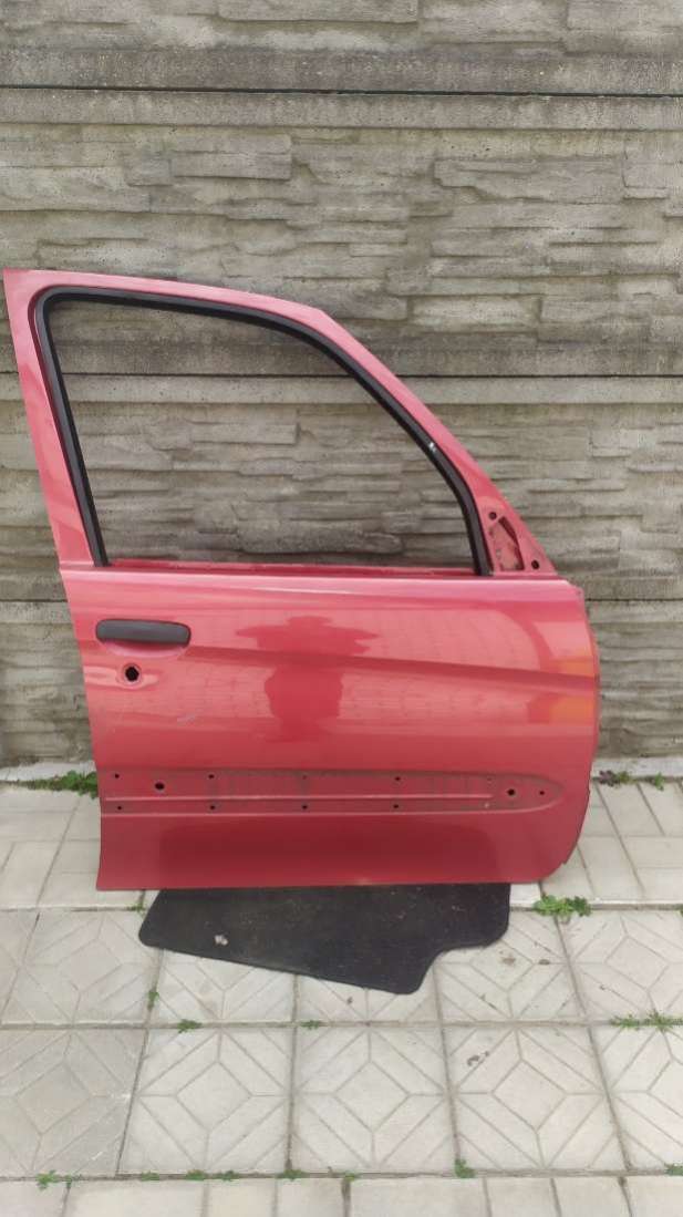 Дверь передняя правая Citroen Xsara Picasso 2001г. | Фото № 2 Дверь передняя правая Citroen Xsara Picasso 2001г. - Фото 2