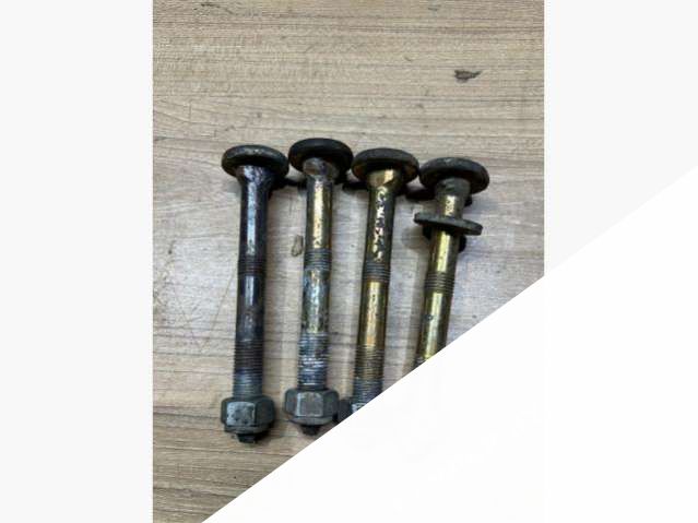 Болт развальный Mercedes C W202 1997г. | Фото № 1 Болт развальный Mercedes C W202 1997г. - Фото 1