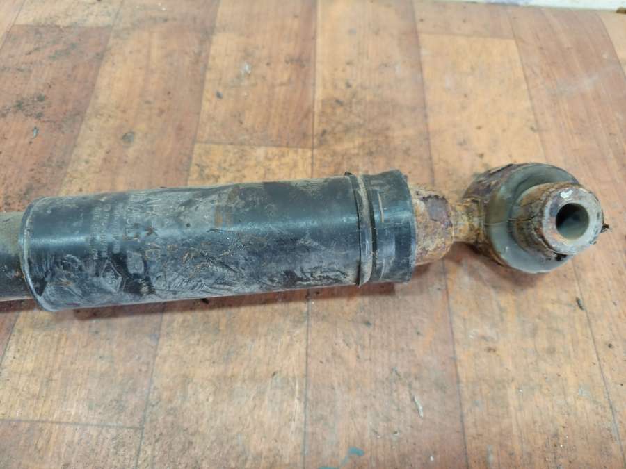 107261561587700432049 Амортизатор задний левый Renault Megane купе 2002г. | Фото № 4 107261561587700432049 Амортизатор задний левый Renault Megane купе 2002г. - Фото 4