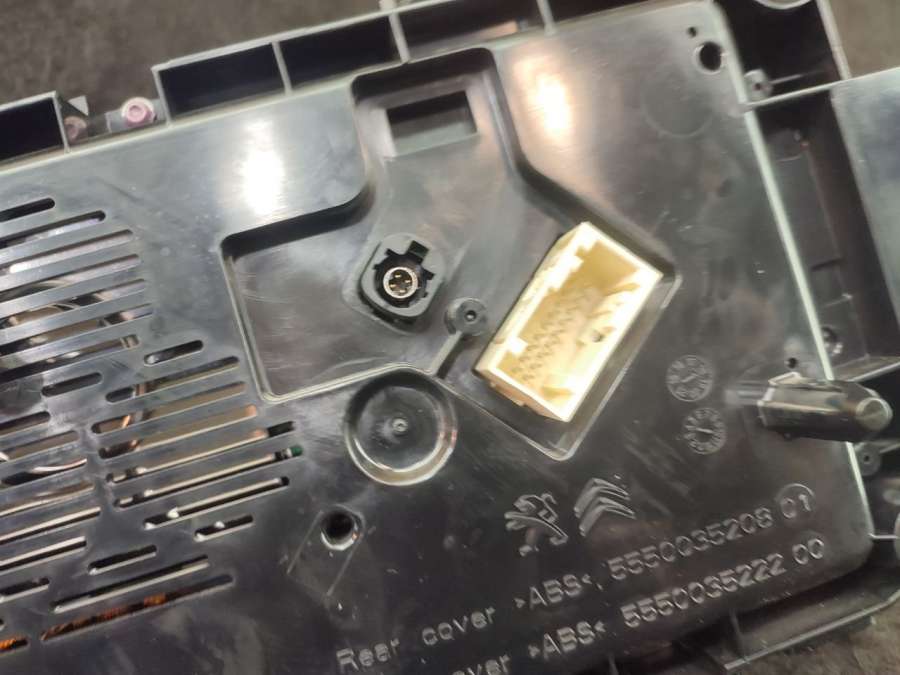 9828150380 Щиток приборов (приборная панель) Peugeot 3008 2 2018г. | Фото № 14 9828150380 Щиток приборов (приборная панель) Peugeot 3008 2 2018г. - Фото 14