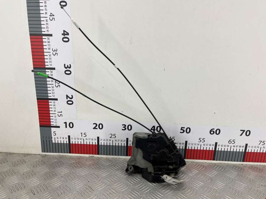 Замок двери передней правой Toyota Prius 2 (XW20) (2003-2009) Хетчбэк 5дв. 2007г. | Фото № 2 Замок двери передней правой Toyota Prius 2 (XW20) (2003-2009) Хетчбэк 5дв. 2007г. - Фото 2