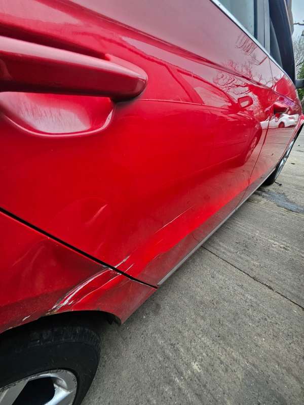 Корпус воздушного фильтра VOLKSWAGEN PASSAT B7 2011г. | Фото № 3 Корпус воздушного фильтра VOLKSWAGEN PASSAT B7 2011г. - Фото 3