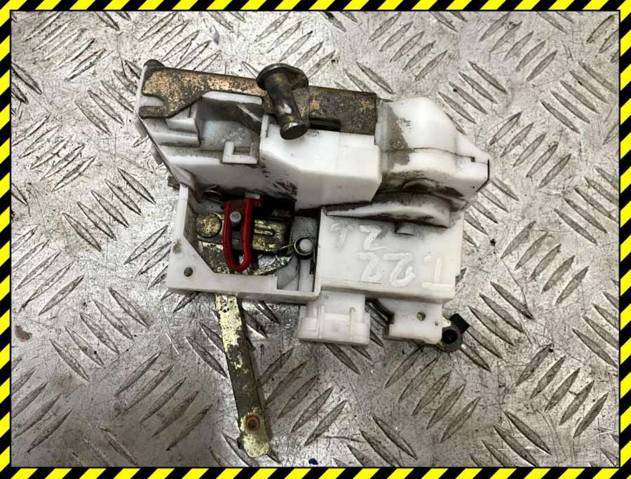 Замок двери задней левой Toyota Avensis 1 1998г. | Фото № 3 Замок двери задней левой Toyota Avensis 1 1998г. - Фото 3
