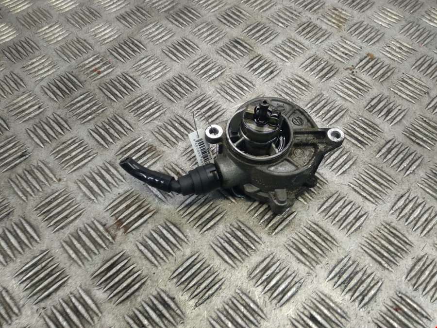 Насос вакуумный Mercedes C-Class (W203) (2000-2008) Седан 2006г. | Фото № 2 Насос вакуумный Mercedes C-Class (W203) (2000-2008) Седан 2006г. - Фото 2