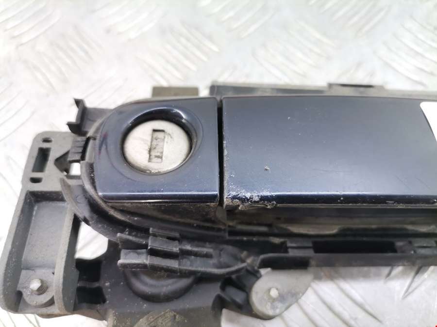 Ручка двери наружная передняя правая Audi A4 B7 (2004-2009) Универсал 2008г. | Фото № 2 Ручка двери наружная передняя правая Audi A4 B7 (2004-2009) Универсал 2008г. - Фото 2