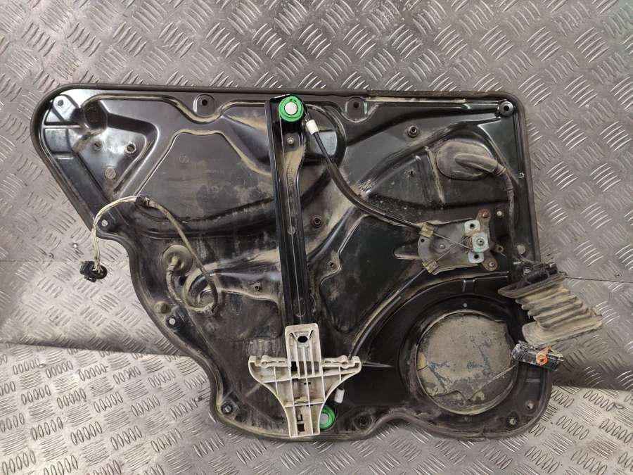 3C4839756D Стеклоподъемник правый задний  Volkswagen Passat B6 2006г. | Фото № 2  3C4839756D Стеклоподъемник правый задний  Volkswagen Passat B6 2006г. - Фото 2