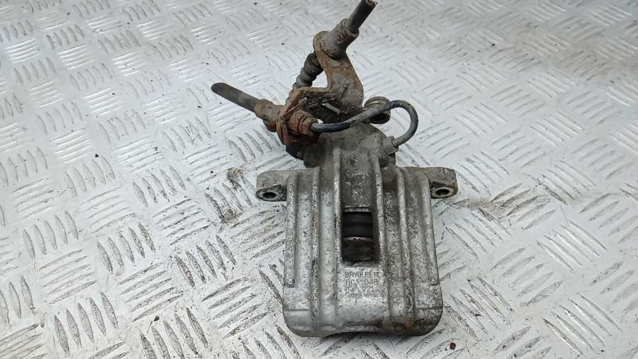 Суппорт тормозной задний правый VOLKSWAGEN GOLF 6 2008г. | Фото № 7 Суппорт тормозной задний правый VOLKSWAGEN GOLF 6 2008г. - Фото 7