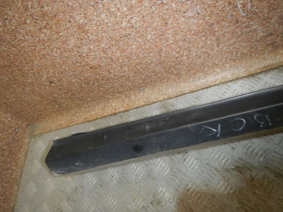 7507148100 Молдинг двери передней правой Lexus Rx 0000г. | Фото № 2 7507148100 Молдинг двери передней правой Lexus Rx 0000г. - Фото 2