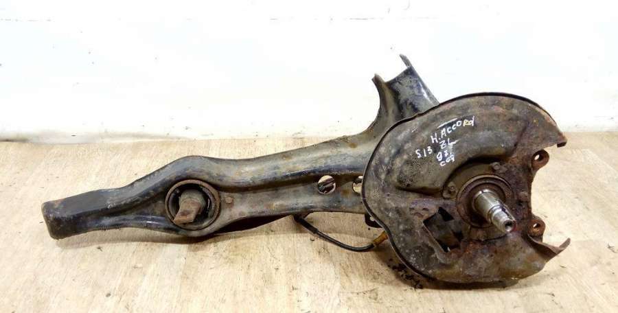 Рычаг задний левый  Honda Accord 5 седан 1997г. | Фото № 1   Рычаг задний левый  Honda Accord 5 седан 1997г. - Фото 1