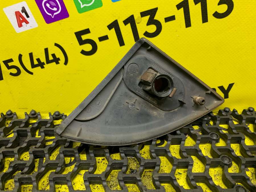 Молдинг крыла Renault Espace 3 2000г. | Фото № 2 Молдинг крыла Renault Espace 3 2000г. - Фото 2