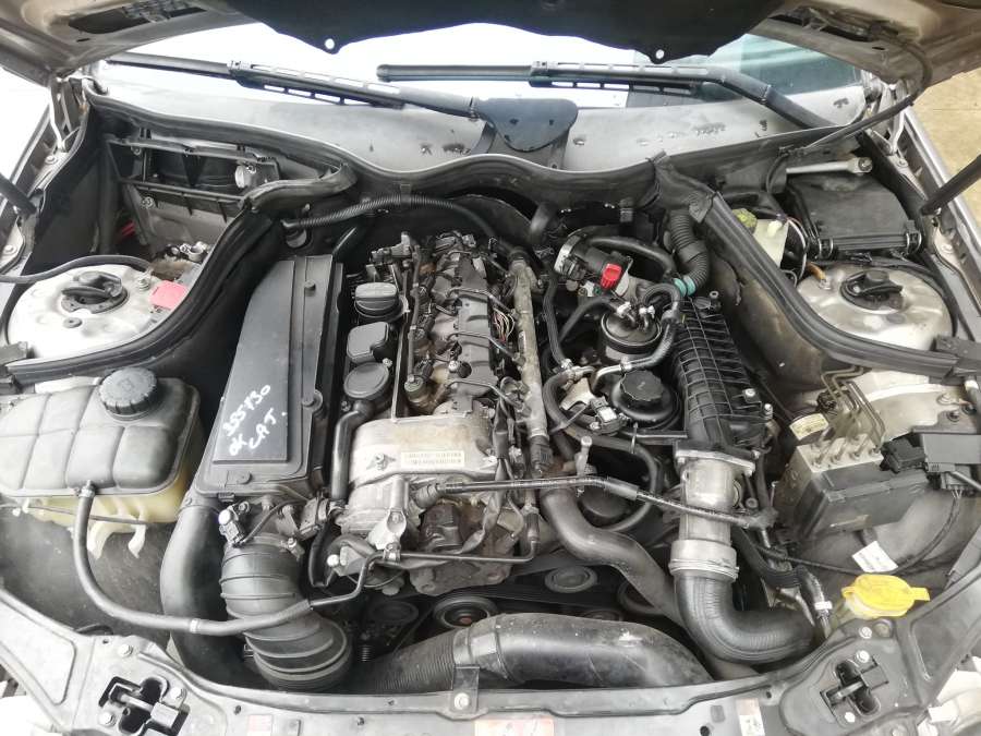 A2036904862 Накладка декоративная (молдинг) крыла переднего правого Mercedes C-Class (W203) (2000-2008) Седан 2004г. | Фото № 14 A2036904862 Накладка декоративная (молдинг) крыла переднего правого Mercedes C-Class (W203) (2000-2008) Седан 2004г. - Фото 14