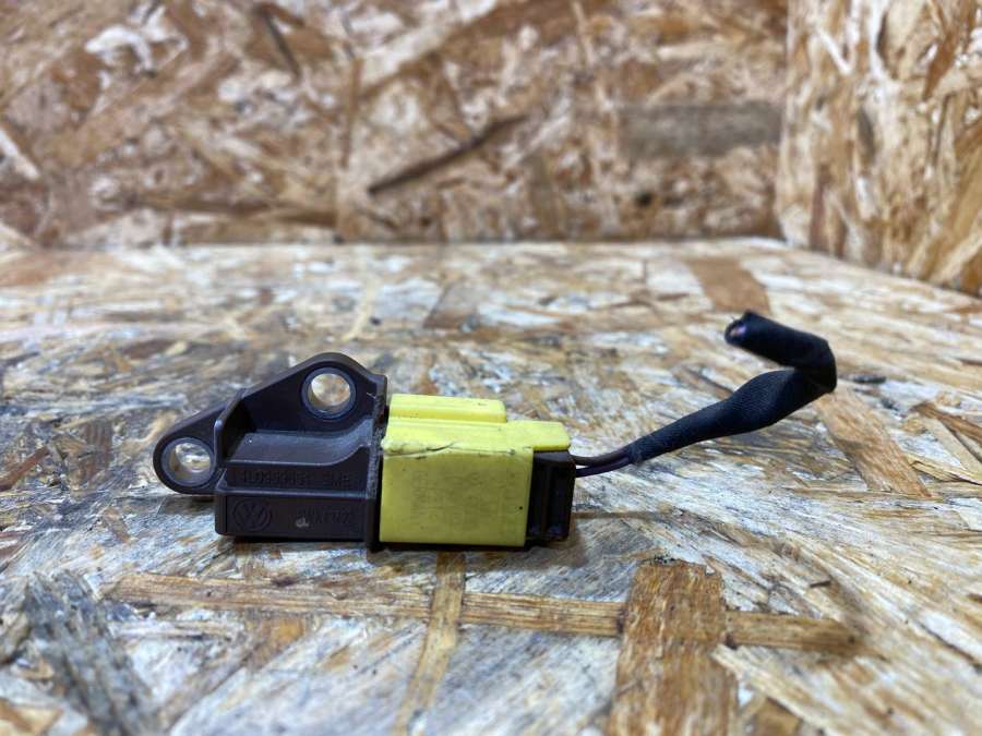 4L0959651 Датчик удара Audi Audi Q7 4L рест. 2010 0000г. | Фото № 3 4L0959651 Датчик удара Audi Audi Q7 4L рест. 2010 0000г. - Фото 3