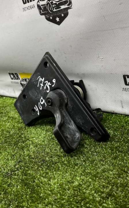 242609 Ручка двери внутренняя боковой Fiat Ducato III 2008г. | Фото № 3 242609 Ручка двери внутренняя боковой Fiat Ducato III 2008г. - Фото 3