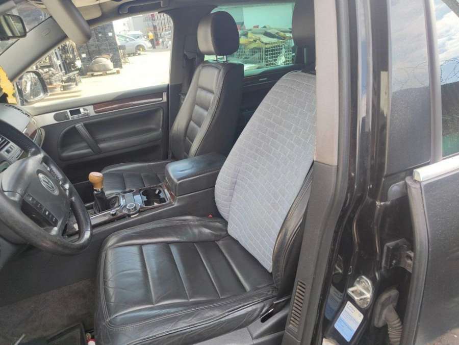 Брызговик  Volkswagen Touareg 1 2005г. | Фото № 7   Брызговик  Volkswagen Touareg 1 2005г. - Фото 7